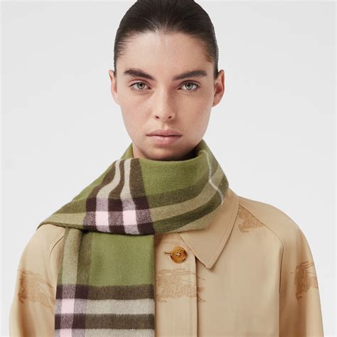 burberry scarf lookbook|where to buy burberry scarf.